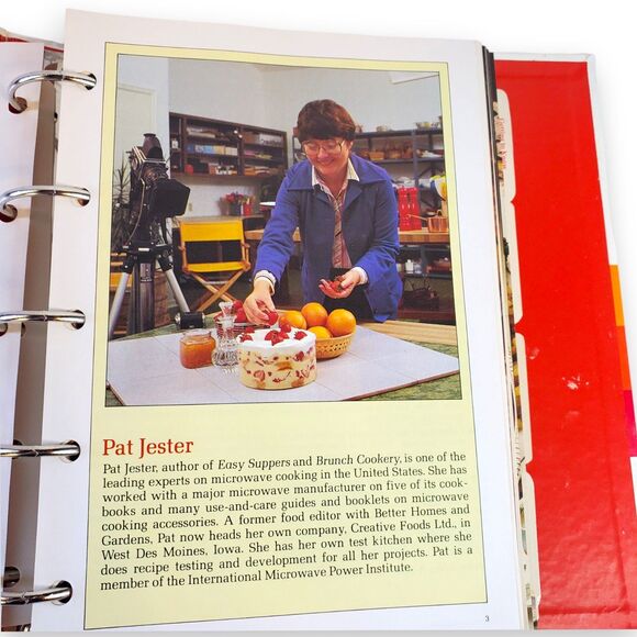 VTG 1982 HP Books Microwave Cookbook Complete Guide Pat Jester 5-Ring Binder - Picture 6 of 16